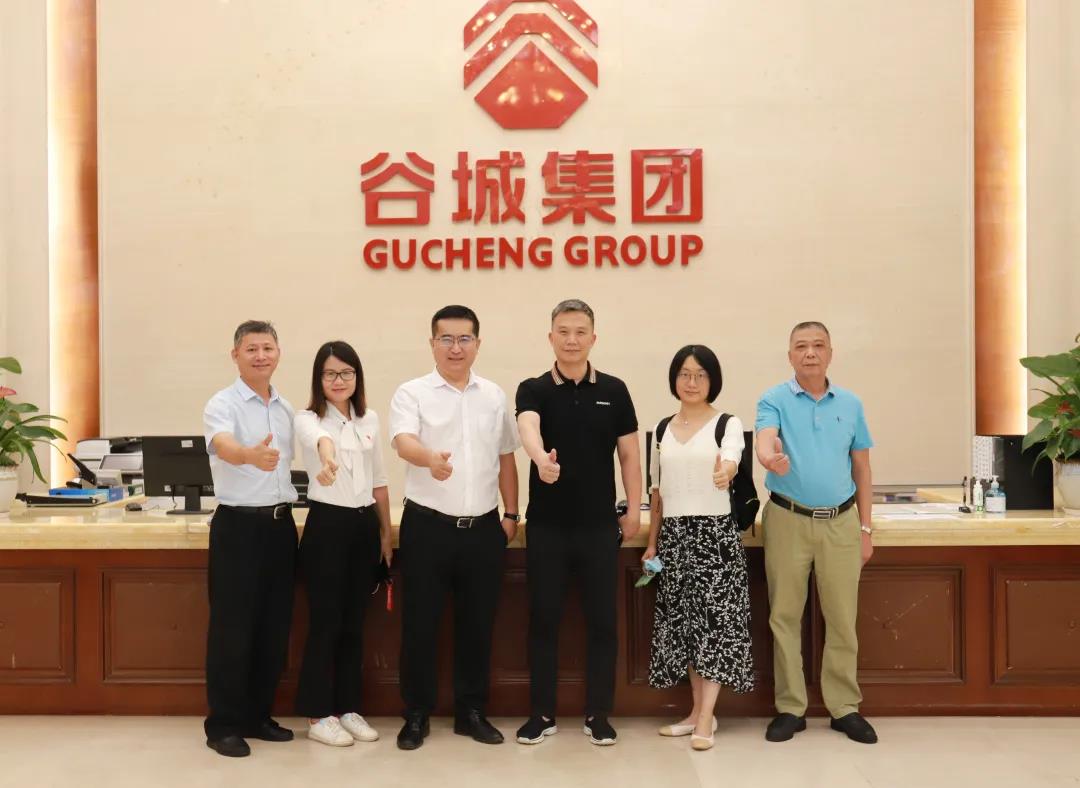 白云區(qū)委統(tǒng)戰(zhàn)部副部長、區(qū)工商聯(lián)黨組孫志輝書記一行蒞臨谷城集團調(diào)研指導(dǎo)